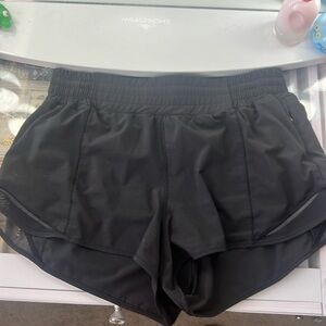 BLACK LULULEMON HOTTY HOTS